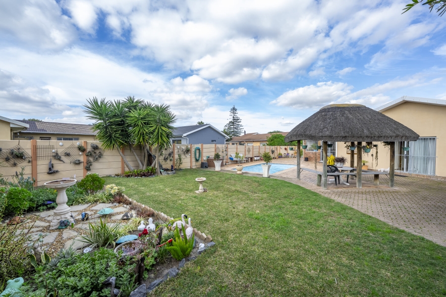 3 Bedroom Property for Sale in Ferndale Western Cape